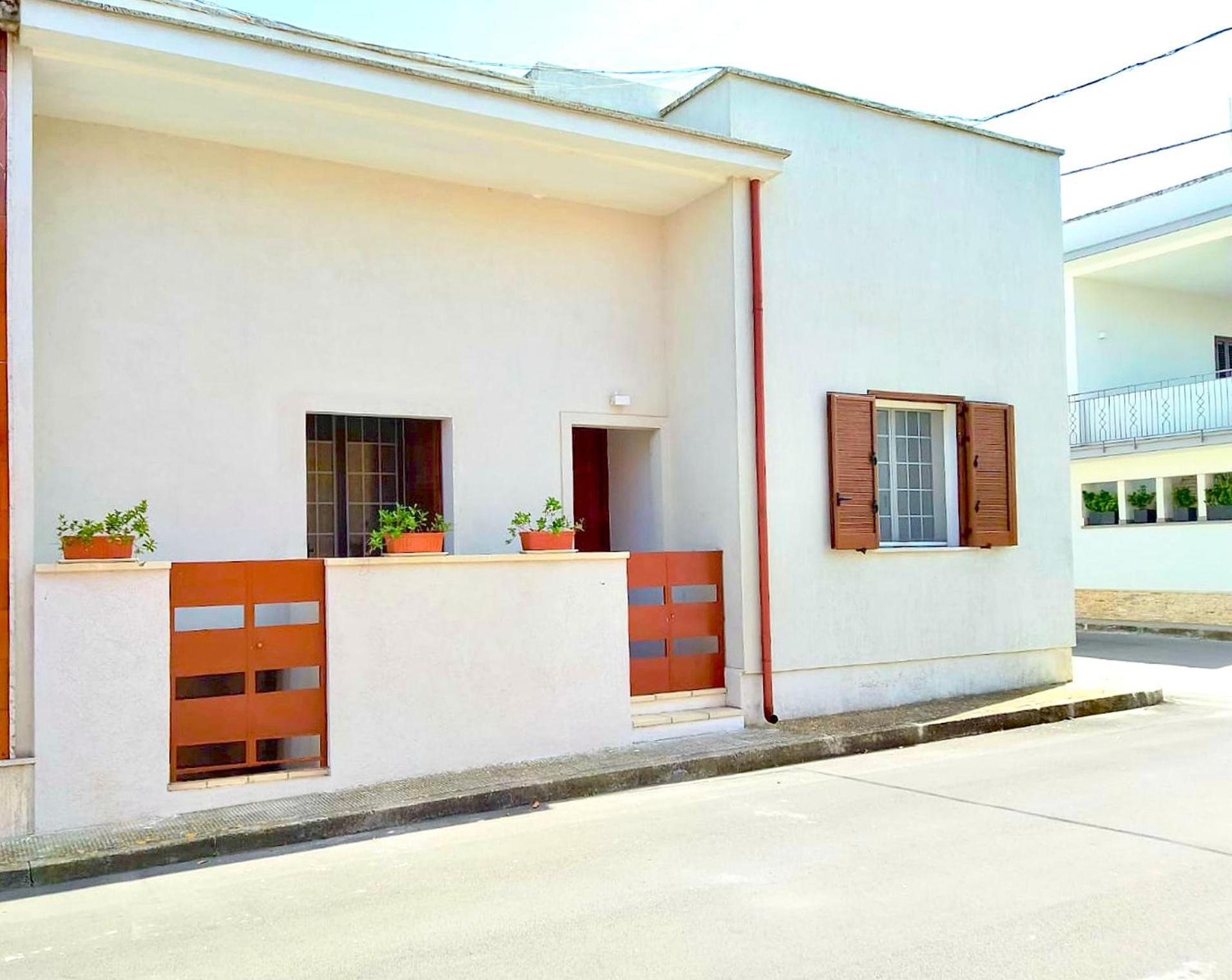 Casa Vacanze Patrizia Botrugno ภายนอก รูปภาพ